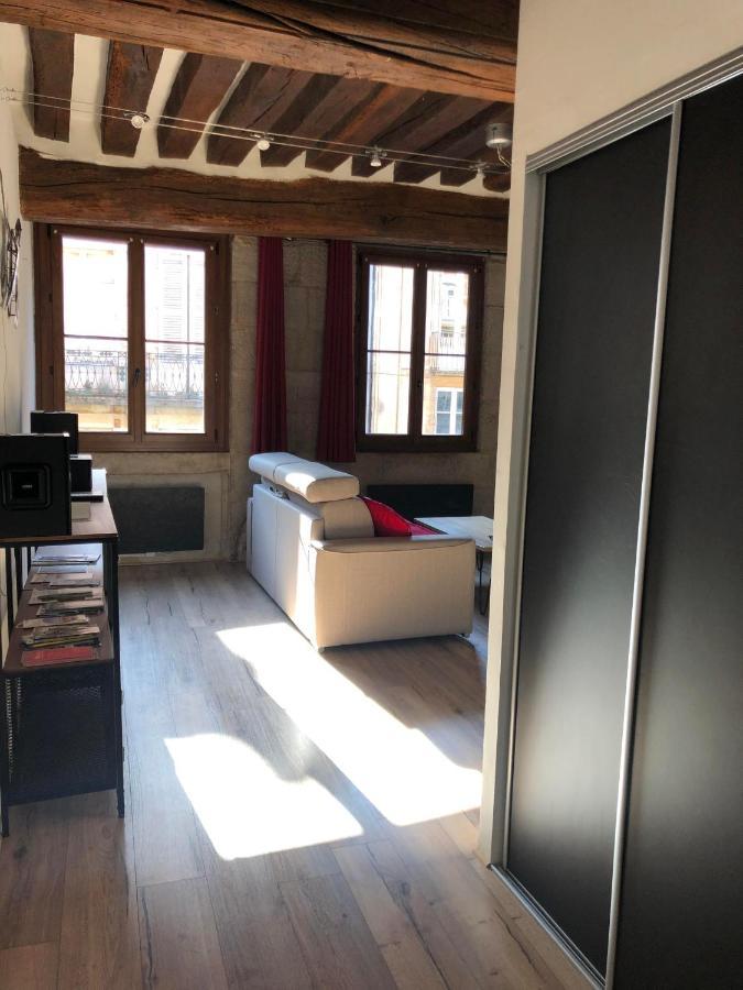 Appartements Chez Delphine Et Guillaume Au Coeur De Semur En Auxois Exterior photo