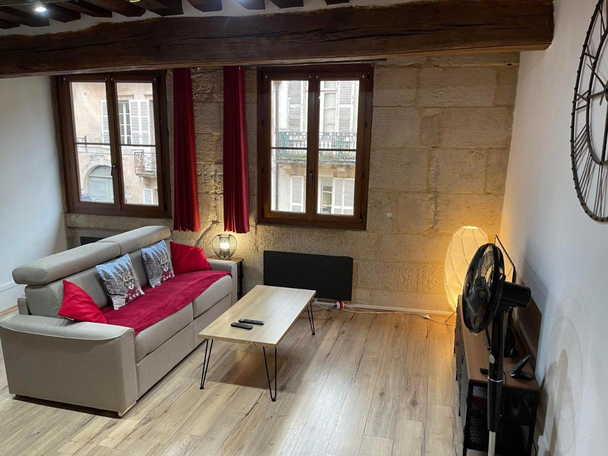 Appartements Chez Delphine Et Guillaume Au Coeur De Semur En Auxois Exterior photo